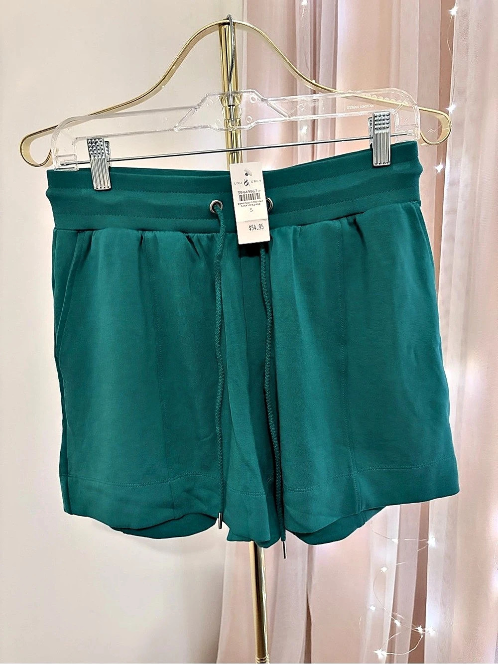 Lou & Grey Seamed Scubasoft Drawstring Shorts Green